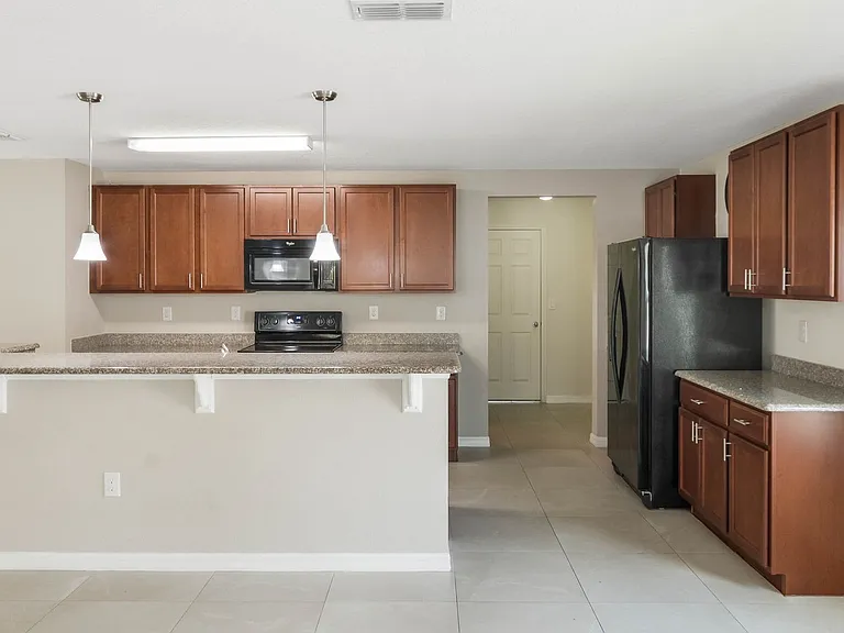 4602 Harvest Row Ln — Photo 4