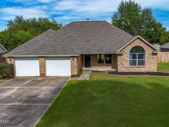 3424 N 9th St, Ocean Springs, MS 39564