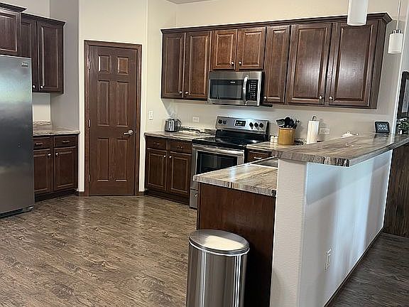 4th image of 3504 33rd Ave W Unit 39