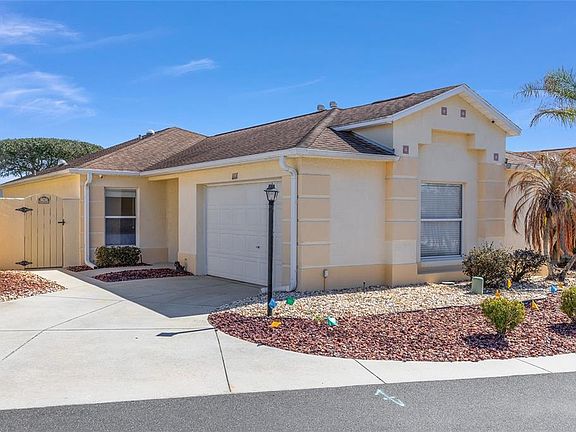 2nd image of 1111 San Bernardo Rd