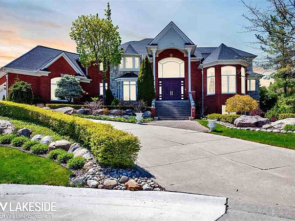 4th image of 57125 Deer Creek Ct