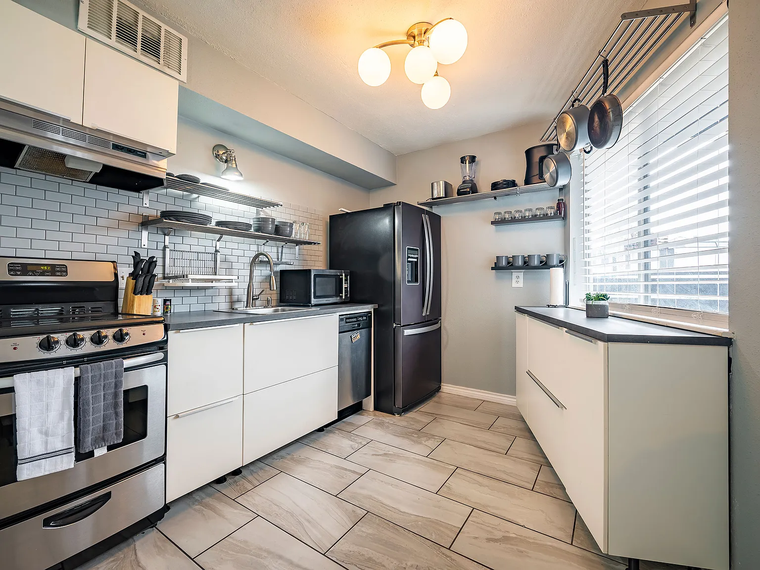 1 bed, 464 sqft, $2,500 — Photo 4
