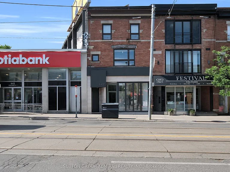 647 College St #101 — Photo 1