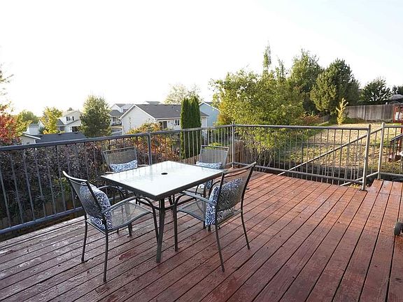 2nd image of 1935 NW Canyon View Dr