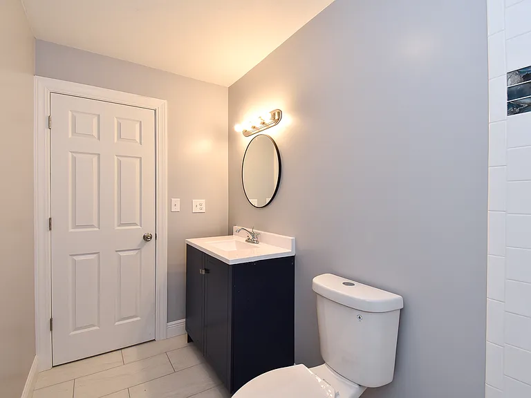 525 Charles St #2 — Photo 13