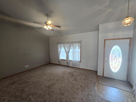 2nd image of 211 Lana Ct