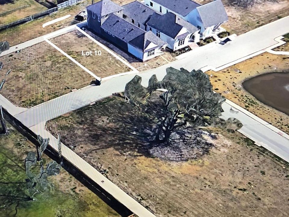 2nd image of 118 McClendon St