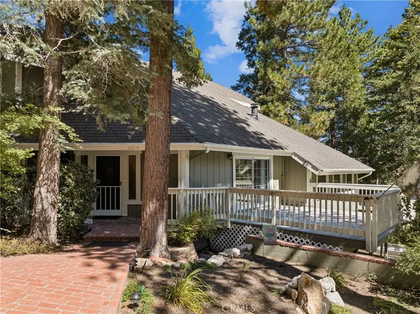 26215 Spyglass Dr, Lake Arrowhead, CA 92352