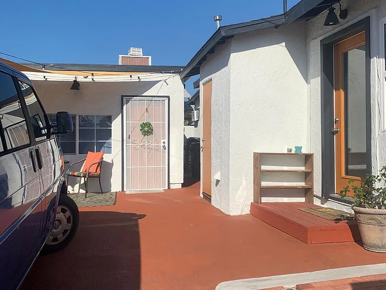 4094 Myrtle Ave — Photo 18