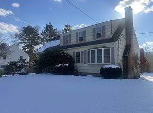 51 Woodland Dr, Framingham, MA 01701