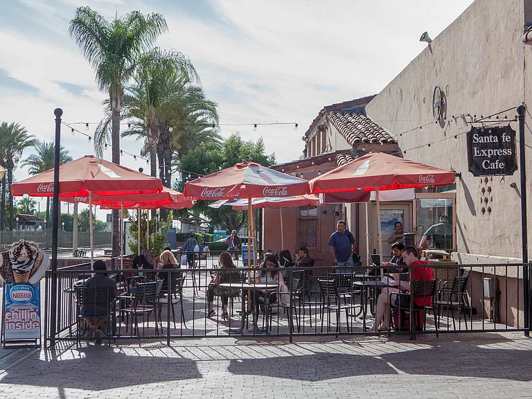 Choose from many dining options within a few blocks