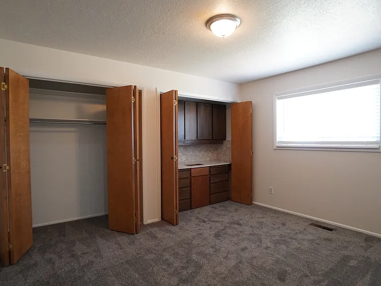 615 S 5900 W — Photo 22
