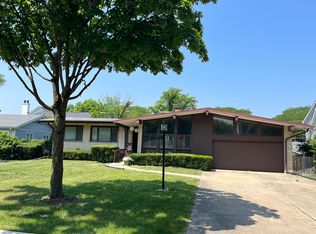 (Undisclosed Address), Hinsdale, IL 60521