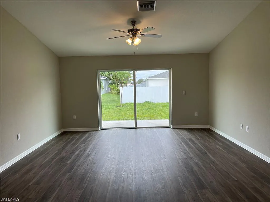 Cape Coral — Photo 2