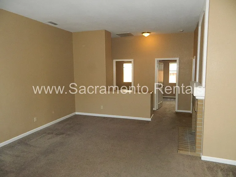 61 White Birch Ct — Photo 4