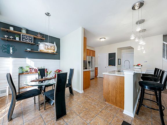 5th image of 24358 Leski Ln #24358