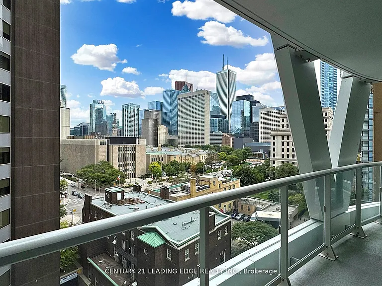 230 Simcoe St #726 — Photo 19