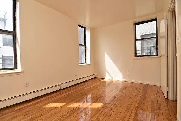 Rented by Bohemia Realty Group | media 23