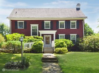 23 Crescent Rd, Port Washington, NY 11050