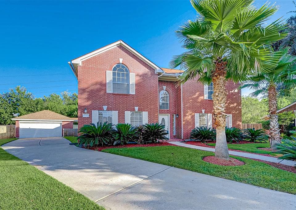 1st image of 8706 Emerald Heights Ct