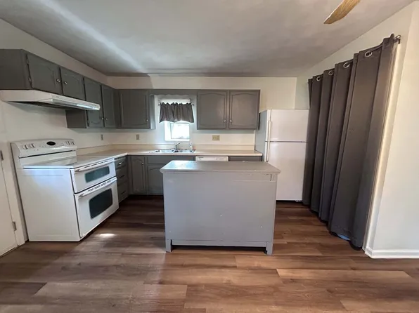 16 W Main St APT 1, Fairfield, PA 17320