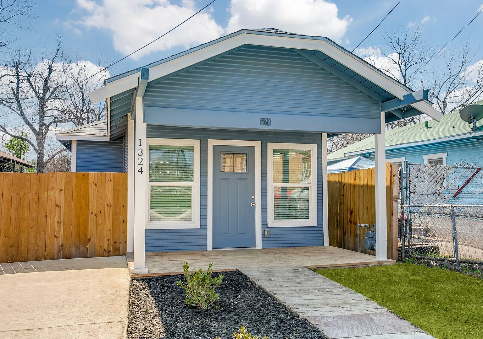 2 Bed/ 2 Bath House - Government Hill Subdivision — Photo 1