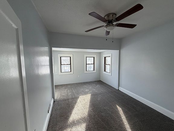 3rd image of 11212 Lardet Ave