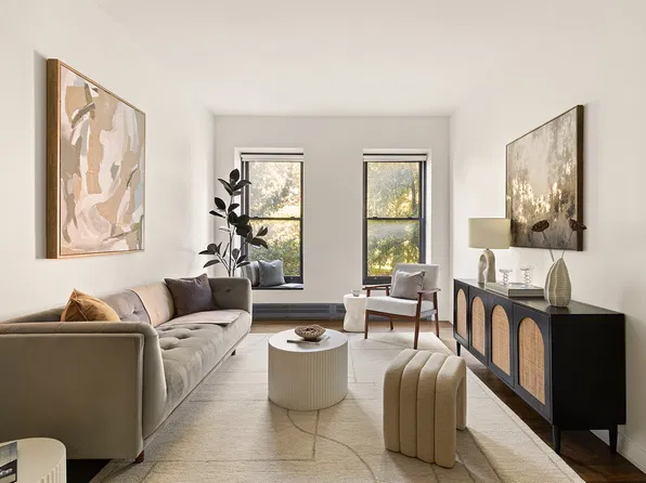 422 West 20th Street image 1 of 9
