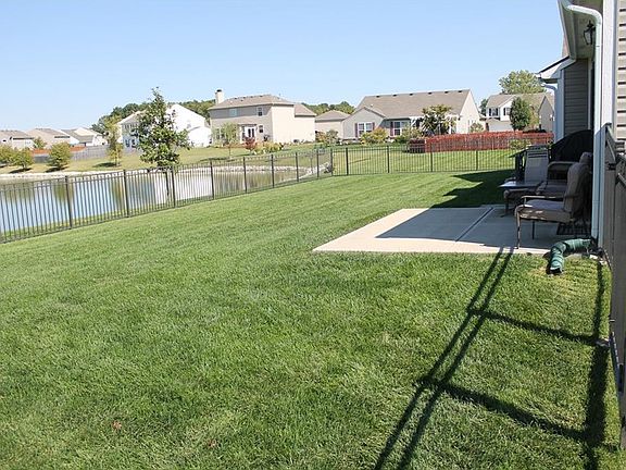 3rd image of 56 Markleville Ln