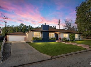 1752 Los Robles Dr, Bakersfield, CA 93306