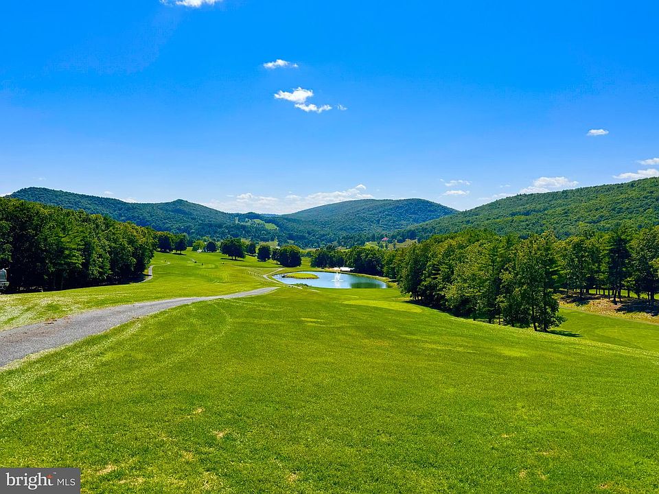 2nd image of Fairway Village Golf Club Dr #8