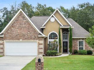 3760 River Loop Dr, Diberville, MS 39540
