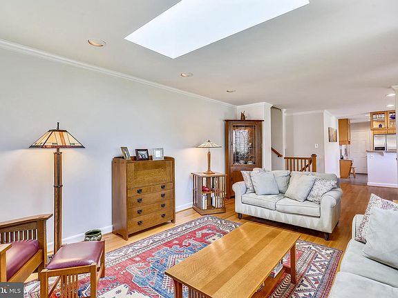 5th image of 7805 Winterberry Pl