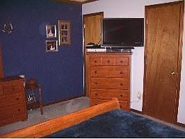 3rd image of 317 Robin Hood Dr