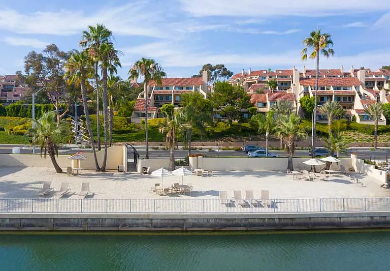 Promontory Point Apartment Homes — Photo 7