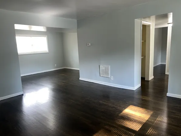 Dream Court Apartments