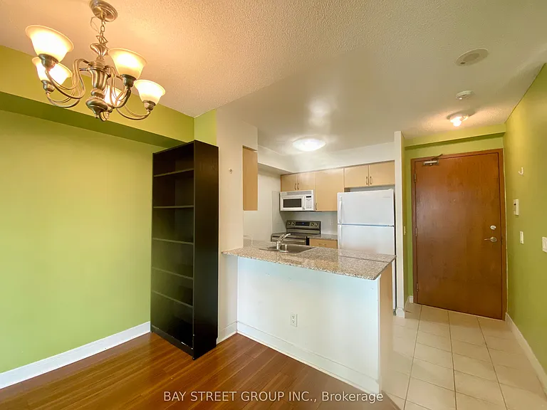 35 Bales Ave #1802 — Photo 7