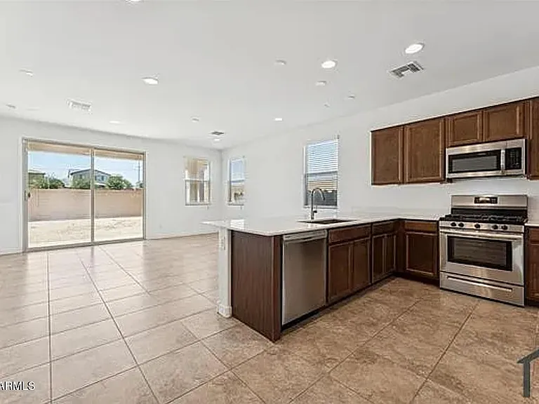 8344 N 170th Ln — Photo 2