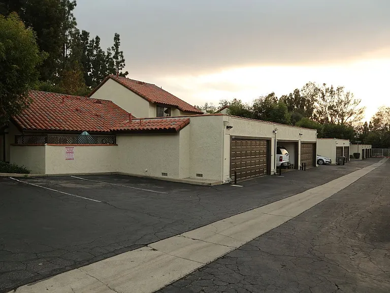 204 San Luis Rey Dr — Photo 23