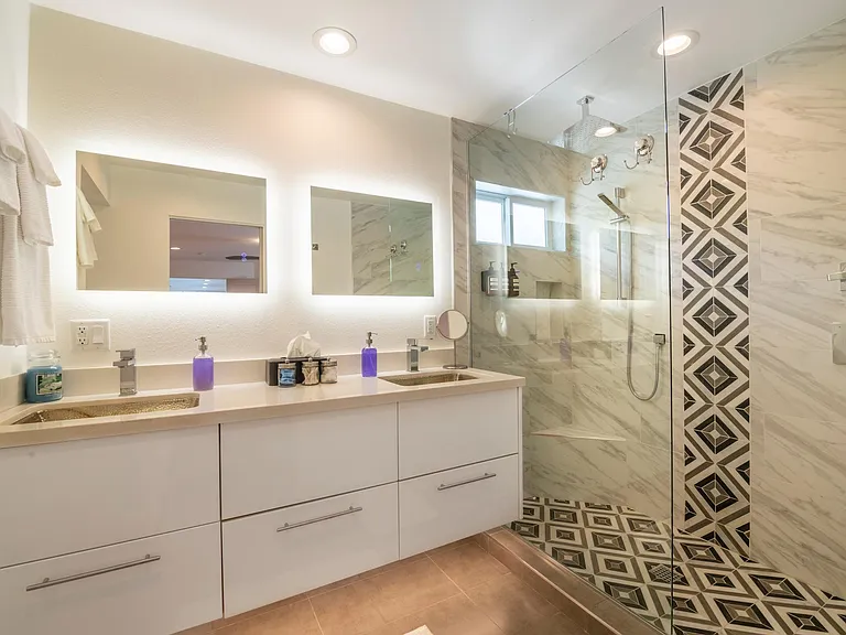 920 N Cerritos Dr — Photo 27