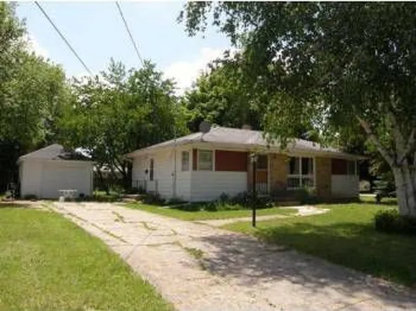 142 W Amelia St NW, Sparta, MI 49345