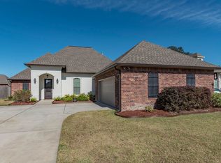 324 Victoria Lights Ln, Broussard, LA 70518