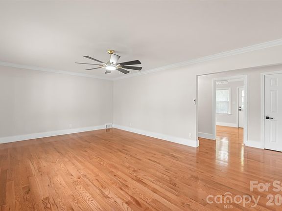 4th image of 7537 Monroe Rd