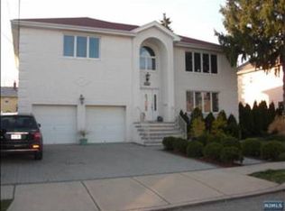 106 Campbell Ave, Clifton, NJ 07013