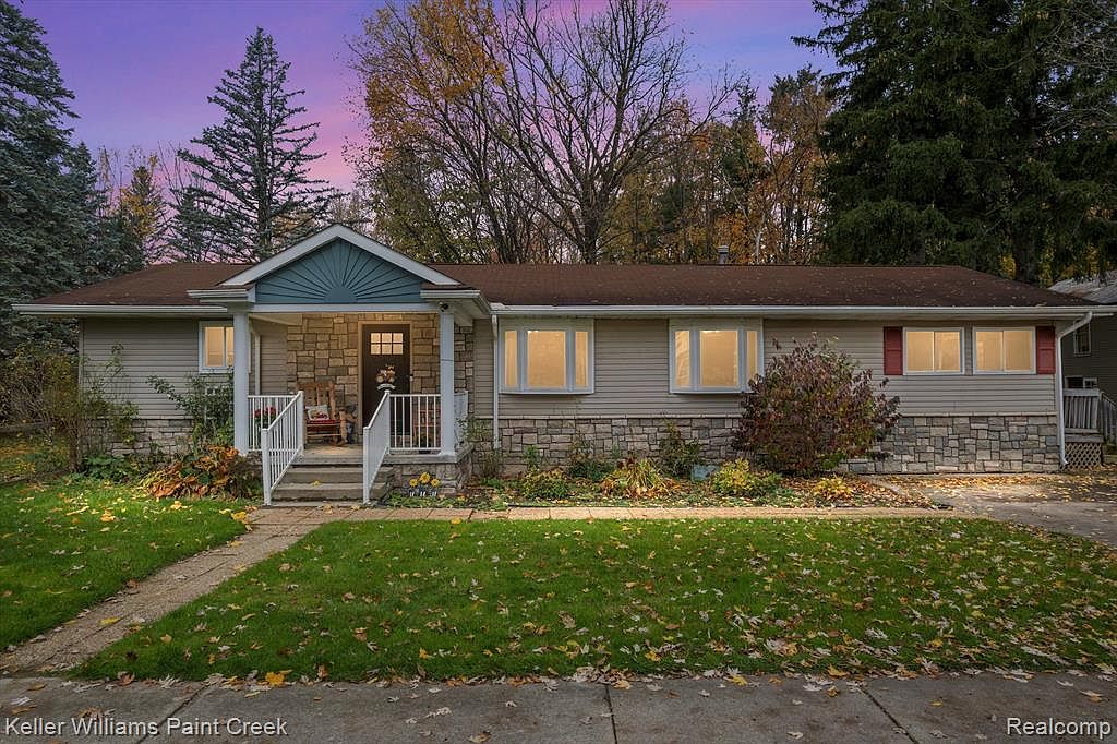624 N Main St, Almont, MI 48003 MLS 20230092735 Zillow