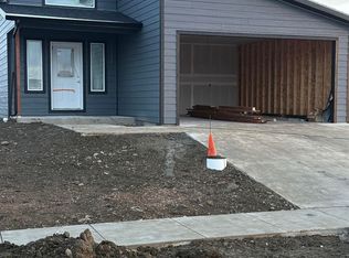 892 Vicksburg St, Box Elder, SD 57719