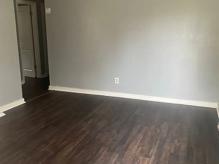 1312 Richmond Ave — Photo 4