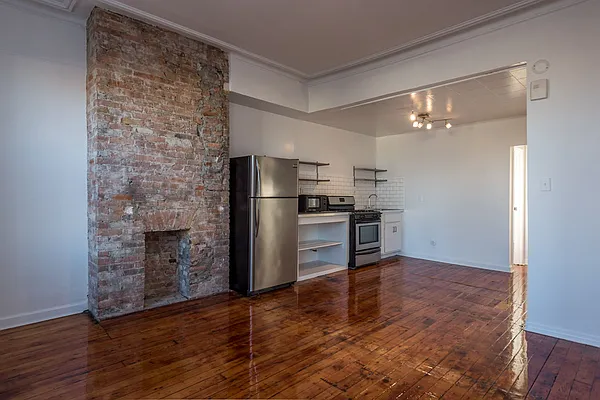 Rented by Nooklyn NYC LLC | media 21