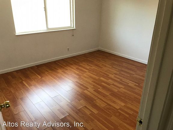 5th image of 632 E Olive Ave APT 3