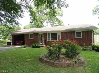 34 Carnes St, Royston, GA 30662